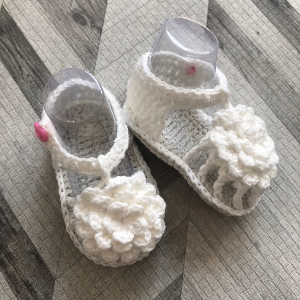 Brand New Knit Crochet Baby Girl Sandals Size 0-3 - Picture 8 of 8